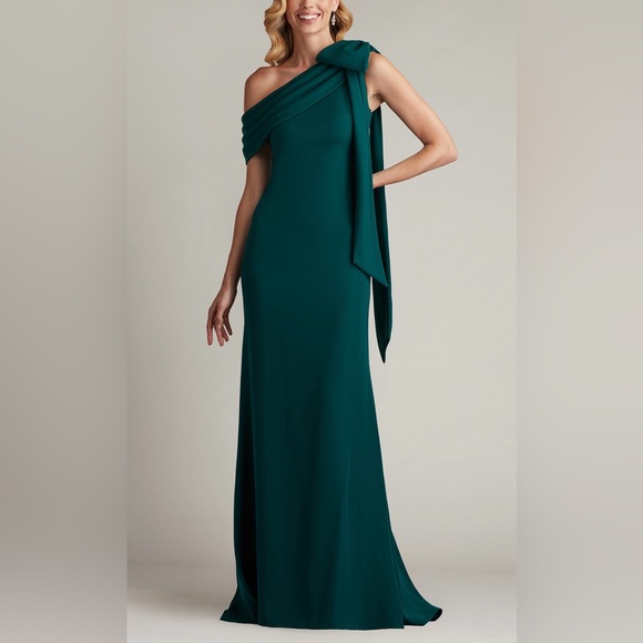 Tadashi Shoji ELM Green One-Shoulder BowALG18371L Gown NWT